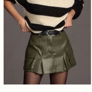 AVEC LES FILLES FAUX LEATHER PLEATED SKORT